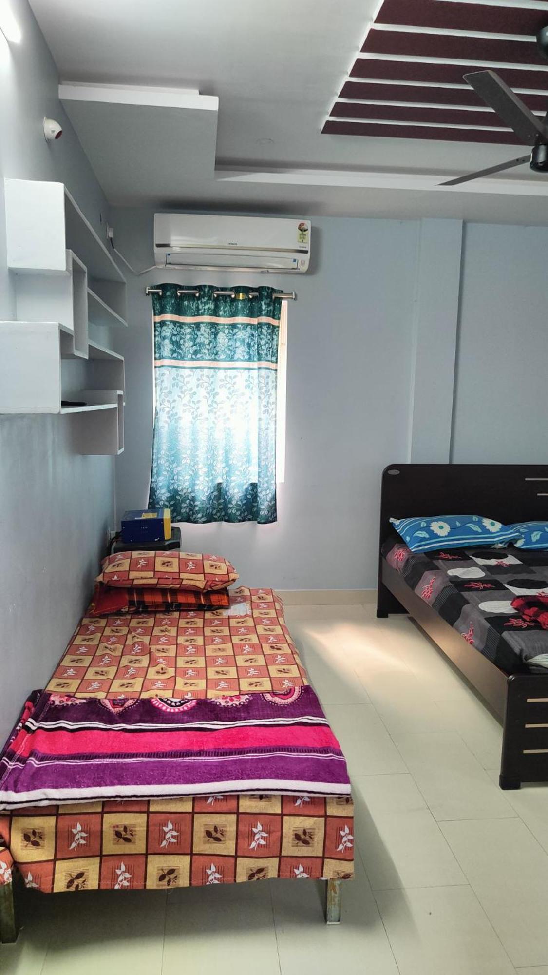 Guru Datta Residency Pithapuram Exterior photo